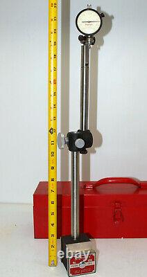 STARRETT 658 HEAVY DUTY MAGNETIC BASE with DIAL INDICATOR and METAL STORAGE CASE