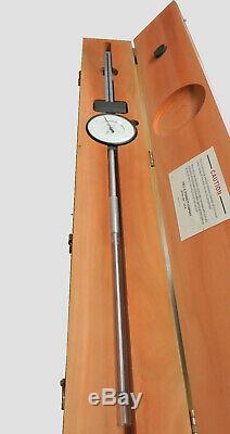 Starrett. 001 in Long Range Indicator 0-8 in with Wood Case (656-8041)
