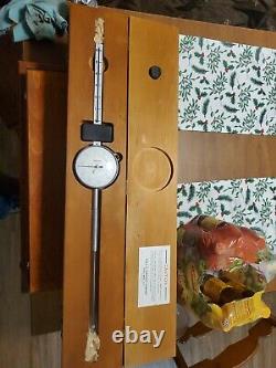 Starrett 6 Range Dial Indicator 656-6041 With Original Wooden Case Immaculate