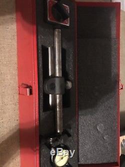 Starrett 659 Heavy Duty Magnetic Base With No. 81-131 Dial Indicator