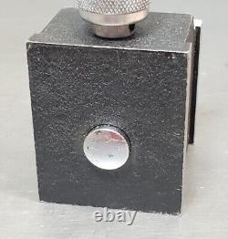 Starrett No. 657A magnetic base with No. 711 last word indicator