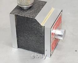 Starrett No. 657A magnetic base with No. 711 last word indicator