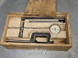 Starrett No. 657AA magnetic base with a 196 dial indicator set + R & S 1 USA