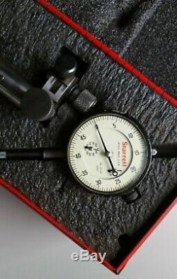 Starrett No. 659 HEAVY DUTY magnetic base with No. 25-631 dial indicator. 0005