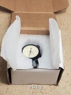 Starrett No. 81-136 dial indicator with No. 676-1 magnetic back Made in U. S. A